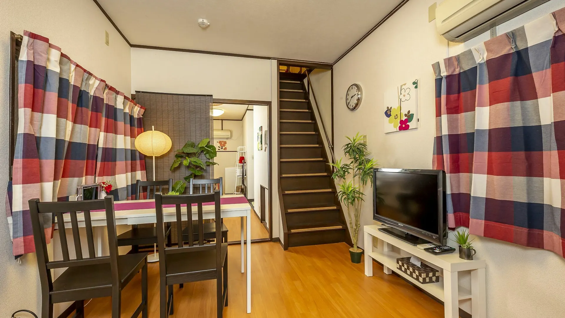 Urban House Shin-Osaka North Apartment 0*, Osaka Japan